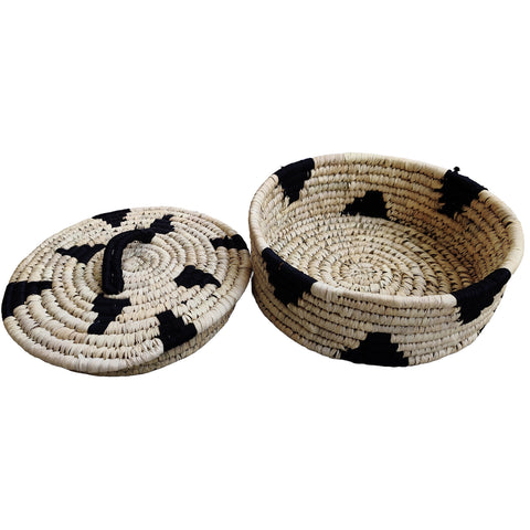 Basket made of sabai grass with  lid
