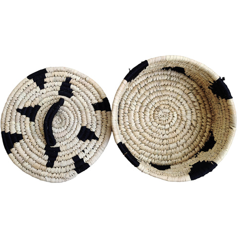 Basket made of sabai grass with  lid