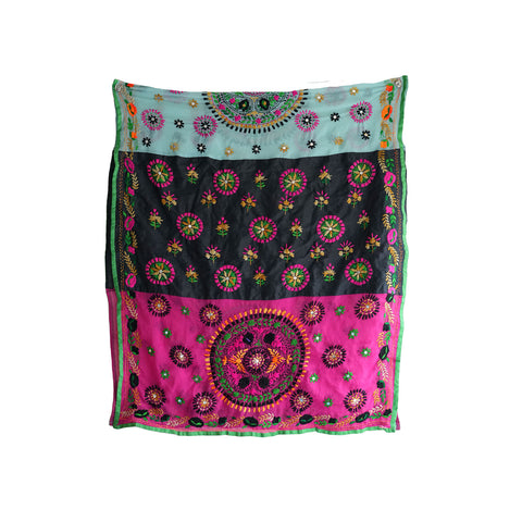 Handcrafted Phulkari Dupattas: A Touch of Tradition for Every Outfit