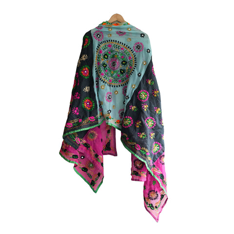 Handcrafted Phulkari Dupattas: A Touch of Tradition for Every Outfit