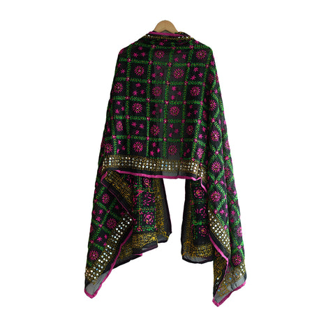 Handcrafted Phulkari Dupattas: A Touch of Tradition for Every Outfit