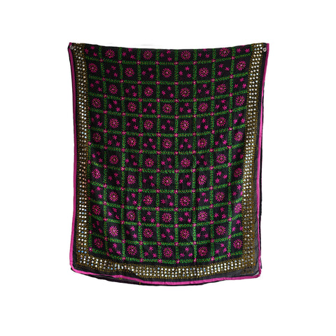 Handcrafted Phulkari Dupattas: A Touch of Tradition for Every Outfit