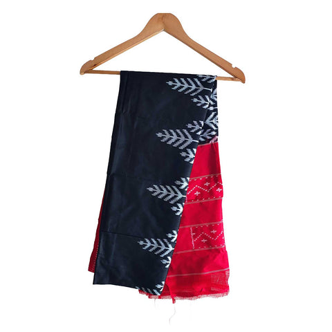 Eternal Beauty Handwoven Pochampally Ikat Silk Dupatta with Zari Elegance