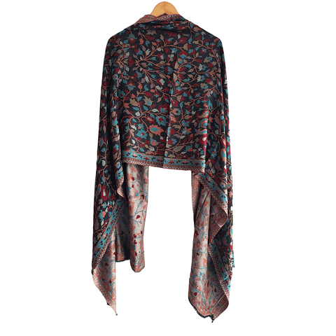 Warm and Elegant: Woolen Acrylic Multi Color Stole