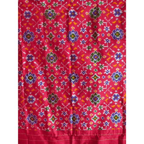 Eternal Beauty Handwoven Pochampally Ikat Silk Dupatta with Zari Elegance