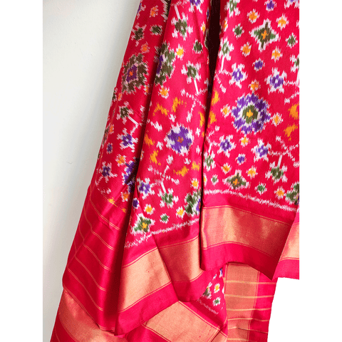 Eternal Beauty Handwoven Pochampally Ikat Silk Dupatta with Zari Elegance