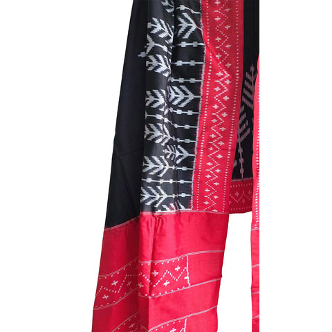 Eternal Beauty Handwoven Pochampally Ikat Silk Dupatta with Zari Elegance