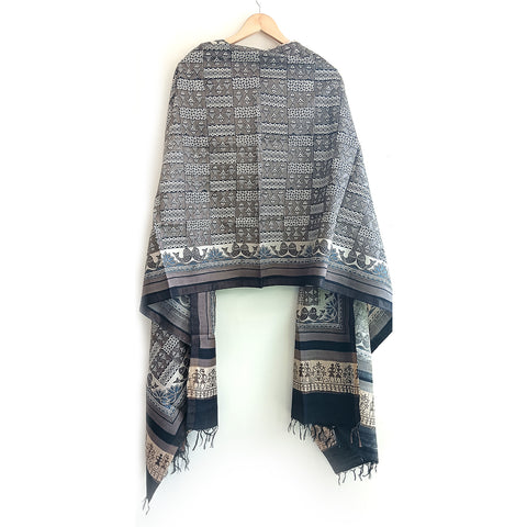 Women's Pure Kosa Silk Stole Adorned with Bastar Tribal Art Hand Paintings With Natural Color