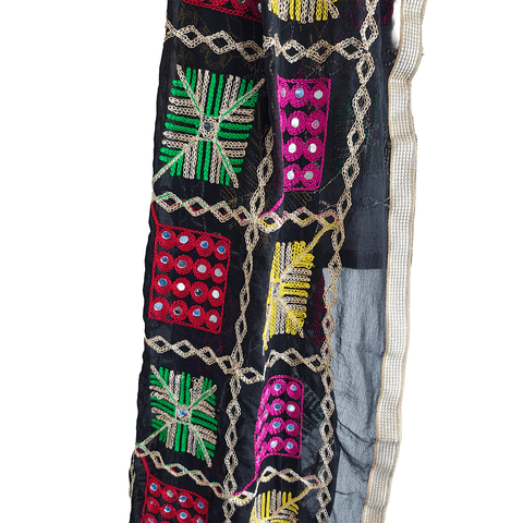Kutch Embroidery Desigen Ludo Style Function Dupatta Size W 110 Cm X L 220 Cm