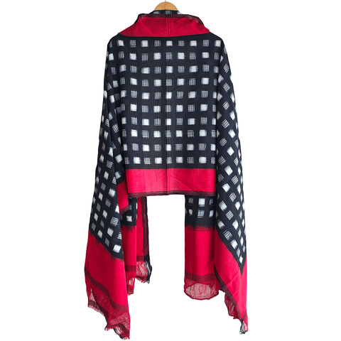 Eternal Beauty Handwoven Pochampally Ikat Silk Dupatta with Zari Elegance