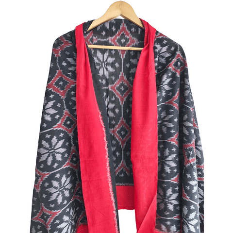 Eternal Beauty Handwoven Pochampally Ikat Silk Dupatta with Zari Elegance