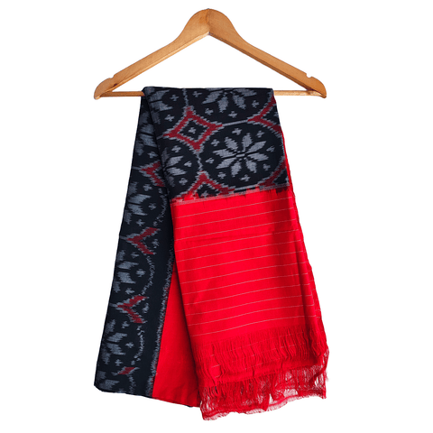 Eternal Beauty Handwoven Pochampally Ikat Silk Dupatta with Zari Elegance