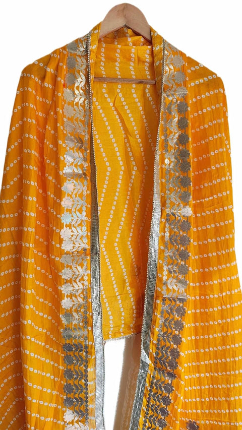Bandhani Print Dupatta with Golden Floral Lace Border, Lightweight Ethnic Silk for Women