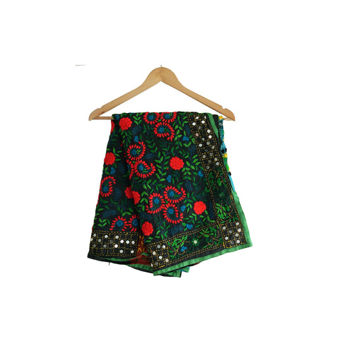 Handcrafted Phulkari Dupattas: A Touch of Tradition for Every Outfit