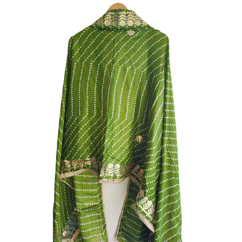 Bandhani Print Dupatta with Golden Floral Lace Border, Lightweight Ethnic Silk for Women Light Green