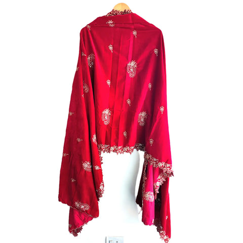 Embroidered pattern close-up on Velvet Dupatta