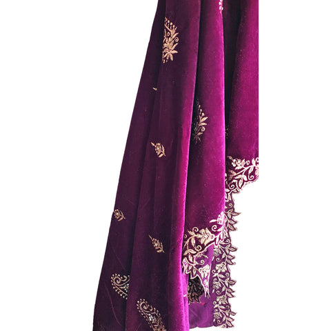 Embroidered pattern close-up on Velvet Dupatta
