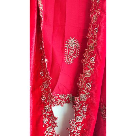 Embroidered pattern close-up on Velvet Dupatta