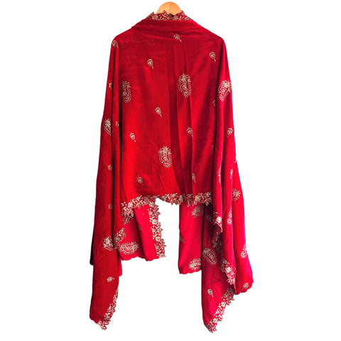 Embroidered pattern close-up on Velvet Dupatta