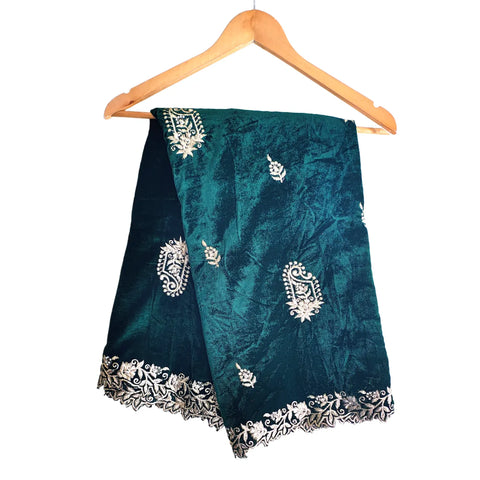 Embroidered pattern close-up on Velvet Dupatta
