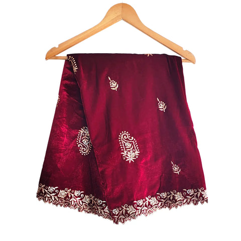 Embroidered pattern close-up on Velvet Dupatta