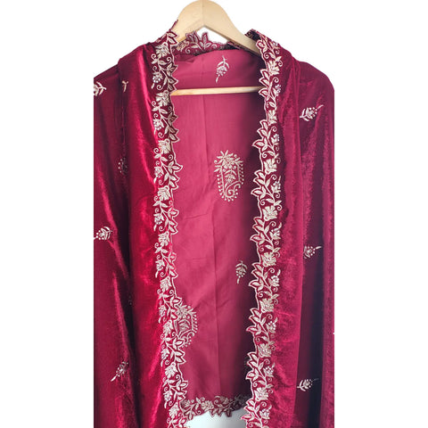 Embroidered pattern close-up on Velvet Dupatta