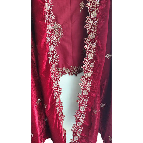 Embroidered pattern close-up on Velvet Dupatta
