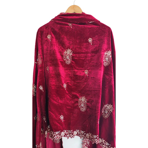 Embroidered pattern close-up on Velvet Dupatta