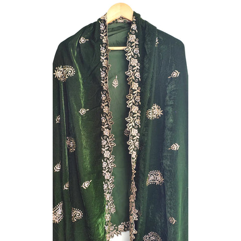 Embroidered pattern close-up on Velvet Dupatta