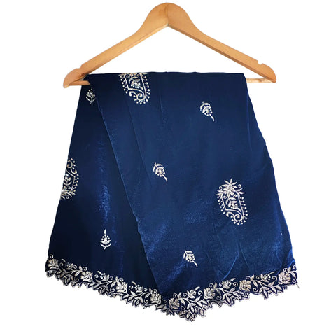 Embroidered pattern close-up on Velvet Dupatta