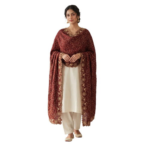 Maroon georgette dupatta scalloped border and floral embroidery close-up