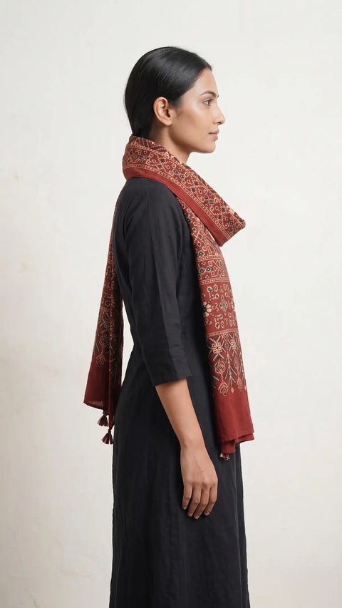 Maroon Ajrakh printed cotton stole ISAK16-06E — 55x210 cm traditional Indian dupatta with tassel fringe — Indiascarves