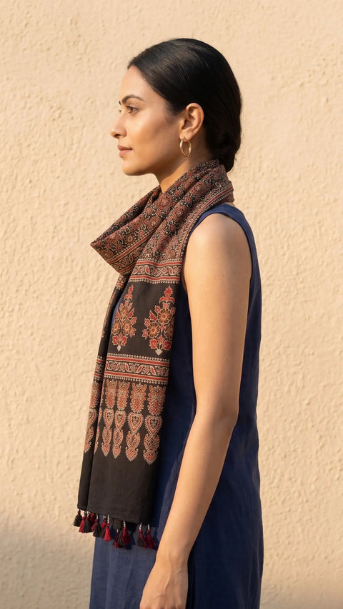 Black Ajrakh cotton stole ISAK16-08C worn by model — Kutch hand block print ethnic scarf — Indiascarves
