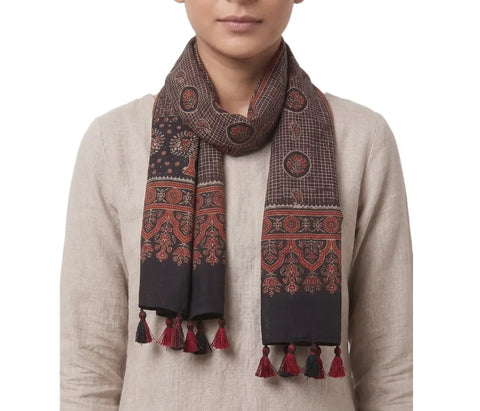 Black Ajrakh printed cotton stole ISAK16-09A — bold black with red cream geometric motifs and tassels — Indiascarves