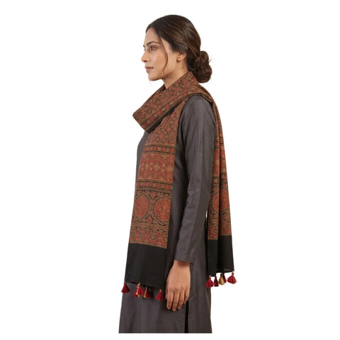 Black Ajrakh cotton stole ISAK16-11C worn by model — Kutch hand block print ethnic scarf — Indiascarves