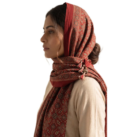 Red Ajrakh printed cotton stole ISAK16-12D — 55x210 cm traditional dupatta with tassel fringe — Indiascarves