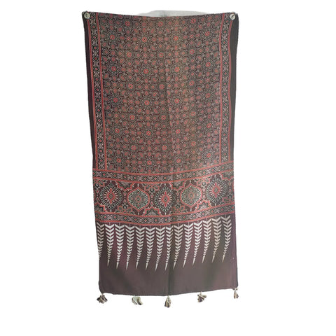 Maroon Ajrakh cotton stole ISAK16-13E — close-up of traditional Kutch block print patterns — Indiascarves
