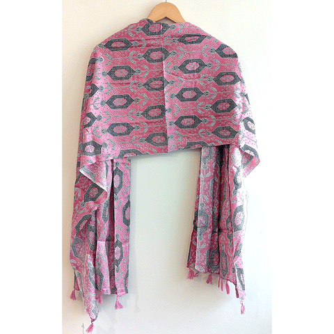 India Scarves Women's Viscose Geoi Design Red,Green,white and green colour Fragrance Stole, 75 Cm x 185 Cm, With Free Hanger