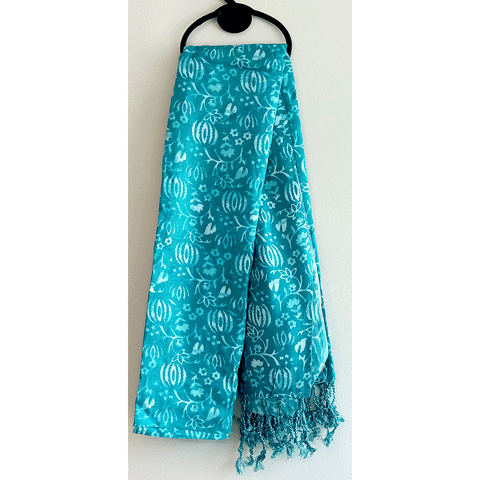 India Scarves Women's Viscose Geoi Design Red,Green,white and green colour Fragrance Stole, 75 Cm x 185 Cm, With Free Hanger