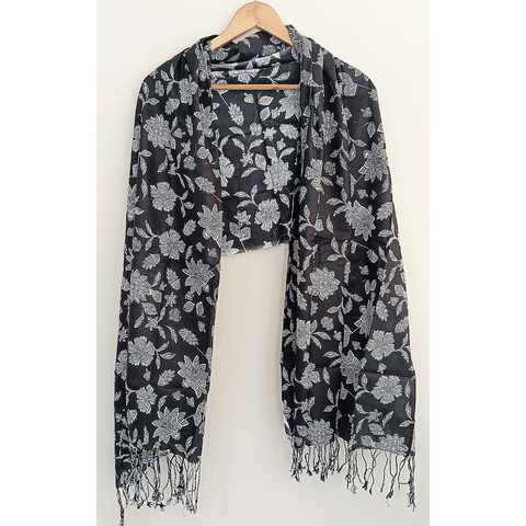 India Scarves Women's Viscose Geoi Design Red,Green,white and green colour Fragrance Stole, 75 Cm x 185 Cm, With Free Hanger