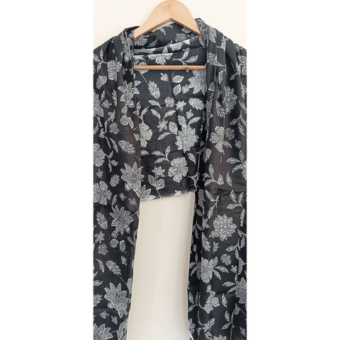 India Scarves Women's Viscose Geoi Design Red,Green,white and green colour Fragrance Stole, 75 Cm x 185 Cm, With Free Hanger