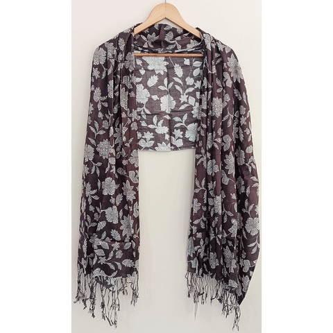 India Scarves Women's Viscose Geoi Design Red,Green,white and green colour Fragrance Stole, 75 Cm x 185 Cm, With Free Hanger