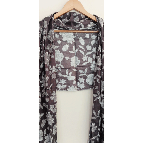 India Scarves Women's Viscose Geoi Design Red,Green,white and green colour Fragrance Stole, 75 Cm x 185 Cm, With Free Hanger