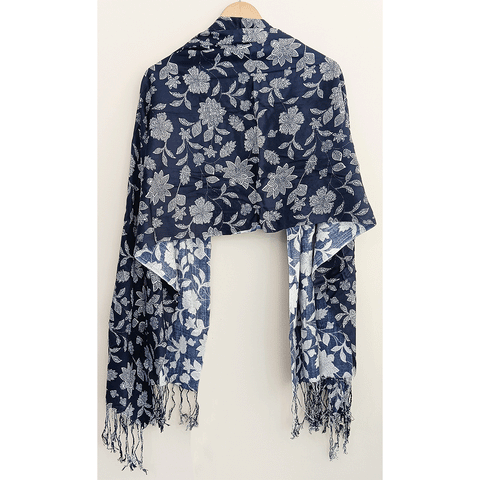 India Scarves Women's Viscose Geoi Design Red,Green,white and green colour Fragrance Stole, 75 Cm x 185 Cm, With Free Hanger