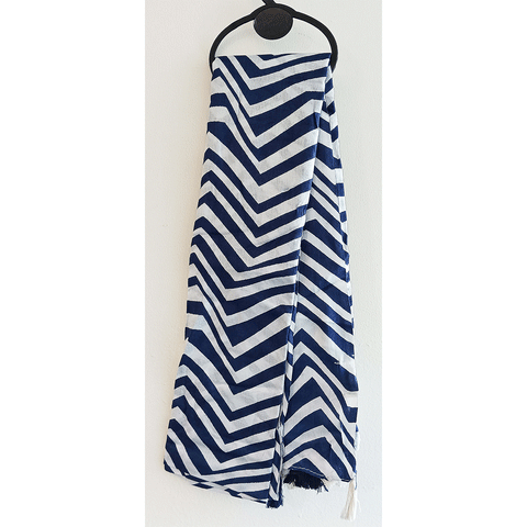 India Scarves Women's Viscose Geoi Design Red,Green,white and green colour Fragrance Stole, 75 Cm x 185 Cm, With Free Hanger