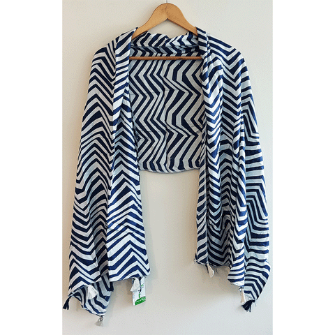 India Scarves Women's Viscose Geoi Design Red,Green,white and green colour Fragrance Stole, 75 Cm x 185 Cm, With Free Hanger