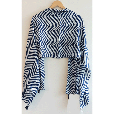 India Scarves Women's Viscose Geoi Design Red,Green,white and green colour Fragrance Stole, 75 Cm x 185 Cm, With Free Hanger