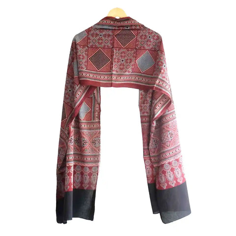 Ajrakh Geometric Motif Close-Up ISYVBH-B023 | Handcrafted Block Print Detail