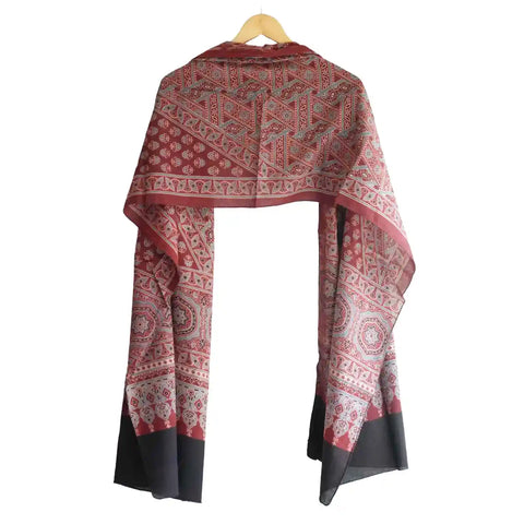 Ajrakh Geometric Motif Close-Up ISYVBH-B024 | Handcrafted Block Print Detail