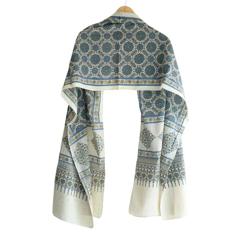 Ajrakh Geometric Motif Close-Up ISYVBH-B017 | Handcrafted Block Print Detail
